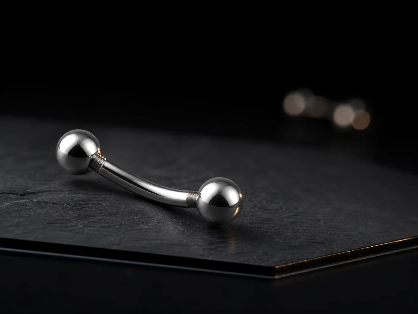 Clean & minimal — navel jewelry style reference for Chill Ink Galata